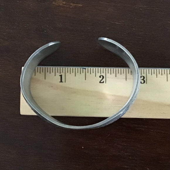 Vintage Pewter Cuff Bracelet Signed Kirk Stieff Carnations January Birth Flower - Picture 10 of 11